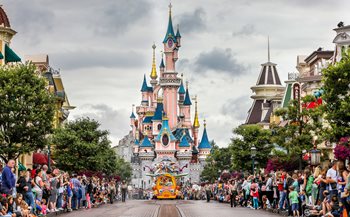 Stagecoach-Disney-Pre-Parade-1.jpg Stagecoach-Disney-Pre-Parade-1.jpg